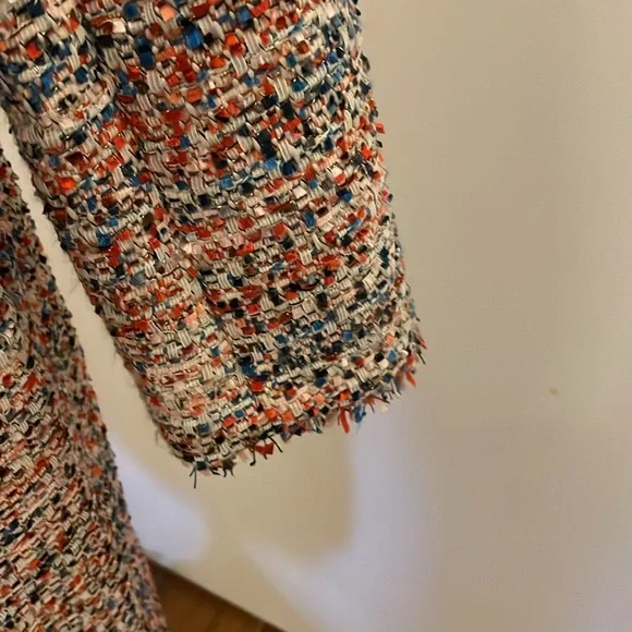 Ladies skirt suit -new - Picture 3 of 7